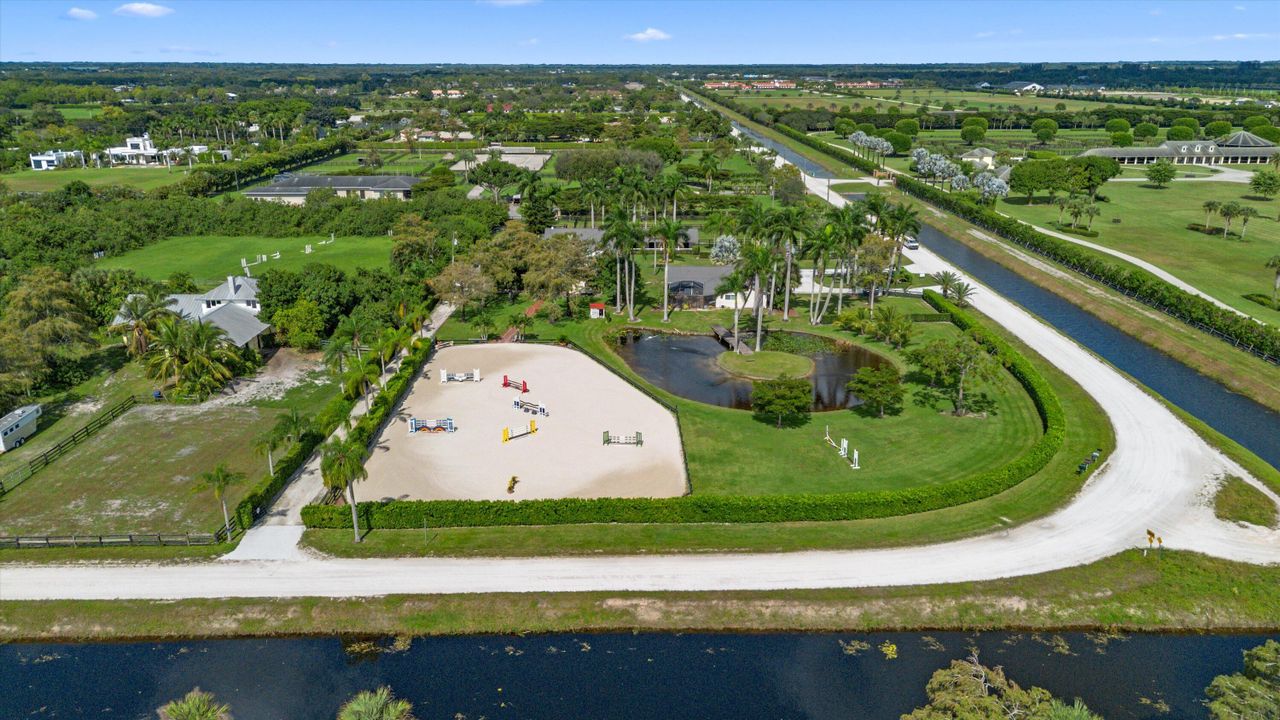 待售: $3,999,500 (6 贝兹, 3 浴室, 2702 平方英尺)