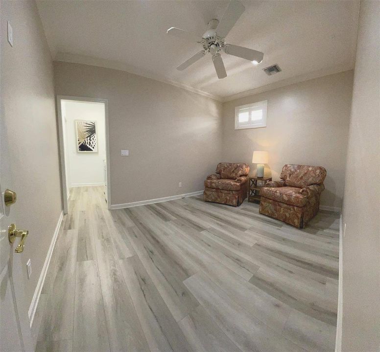 For Sale: $699,900 (3 beds, 2 baths, 2377 Square Feet)