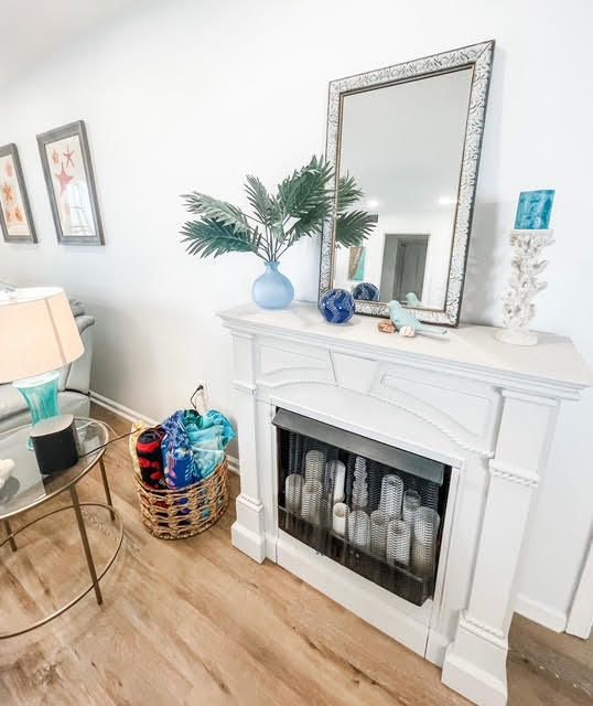 待售: $325,000 (2 贝兹, 2 浴室, 1184 平方英尺)