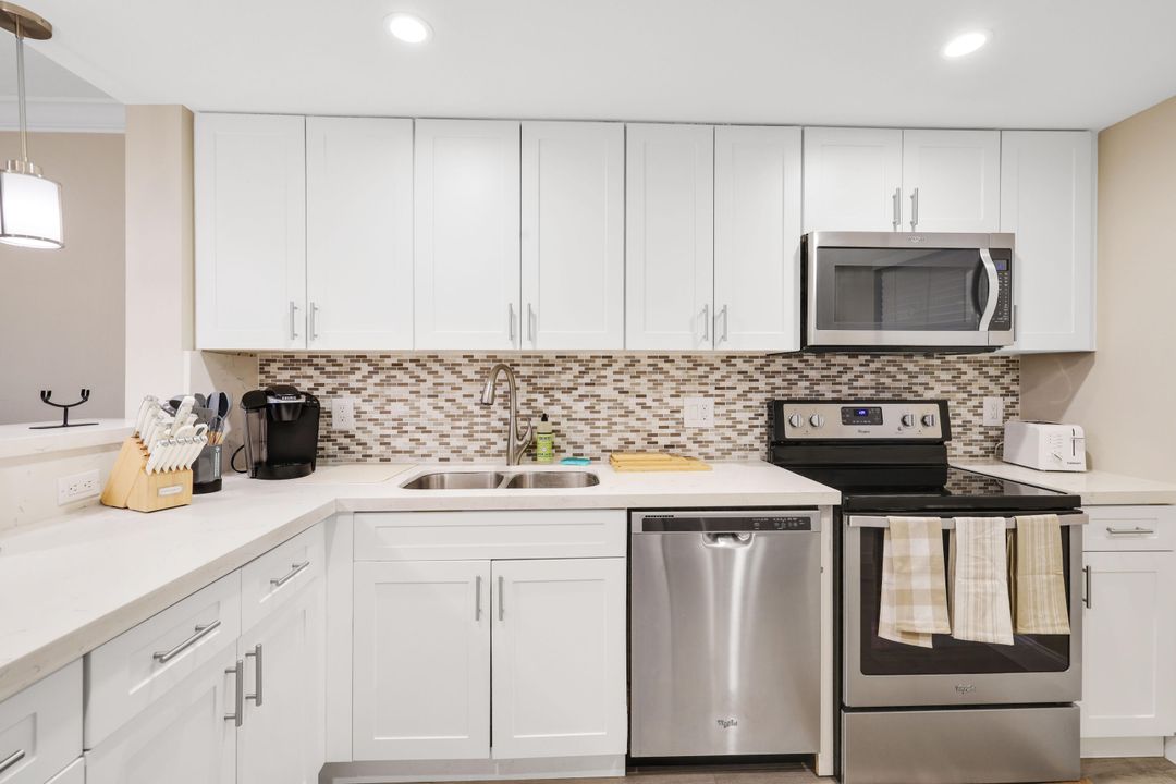 For Rent: $8,500 (2 beds, 2 baths, 1100 Square Feet)