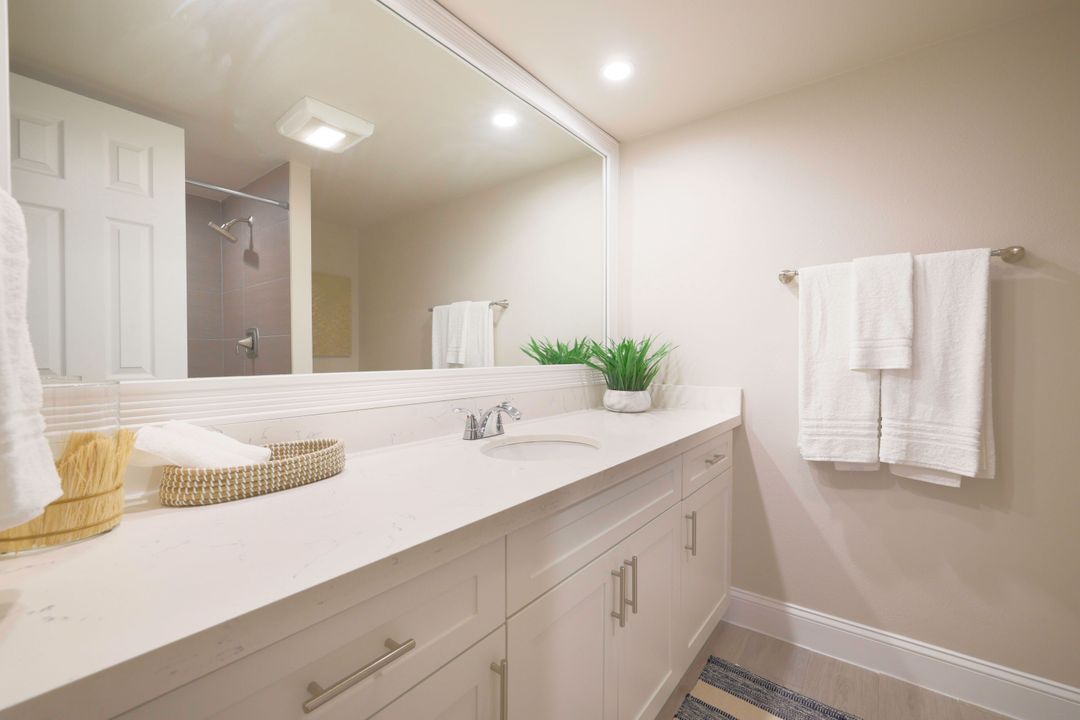 For Rent: $8,500 (2 beds, 2 baths, 1100 Square Feet)