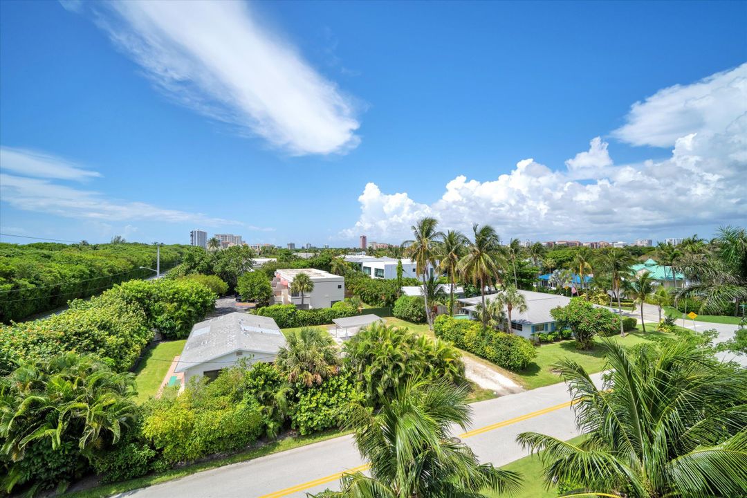 For Rent: $8,500 (2 beds, 2 baths, 1100 Square Feet)