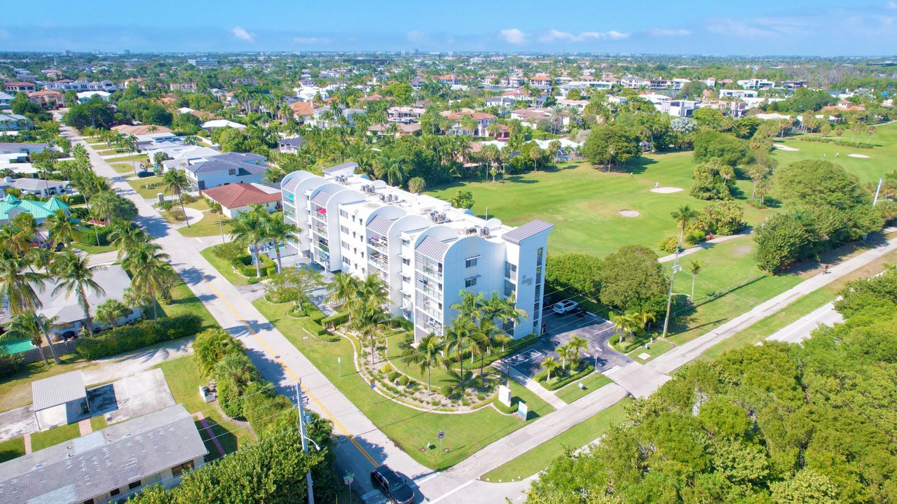 For Rent: $8,500 (2 beds, 2 baths, 1100 Square Feet)