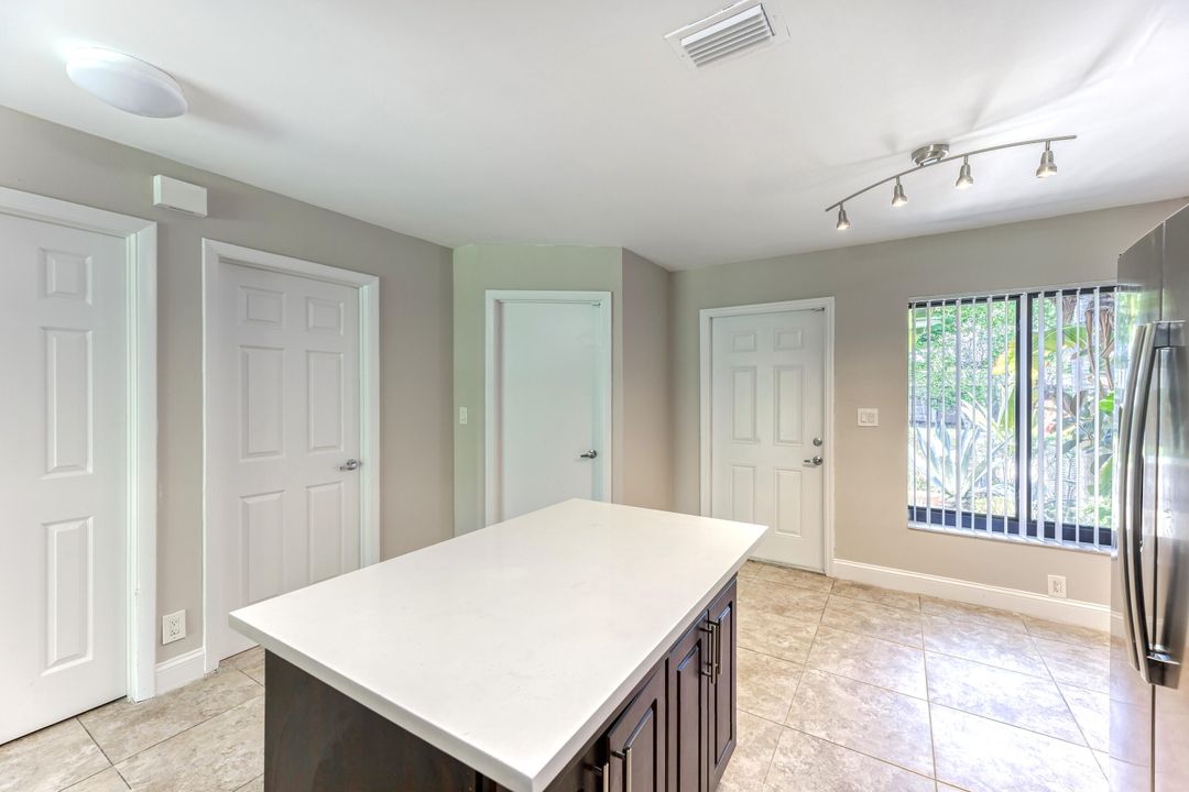 For Rent: $3,500 (3 beds, 2 baths, 1750 Square Feet)