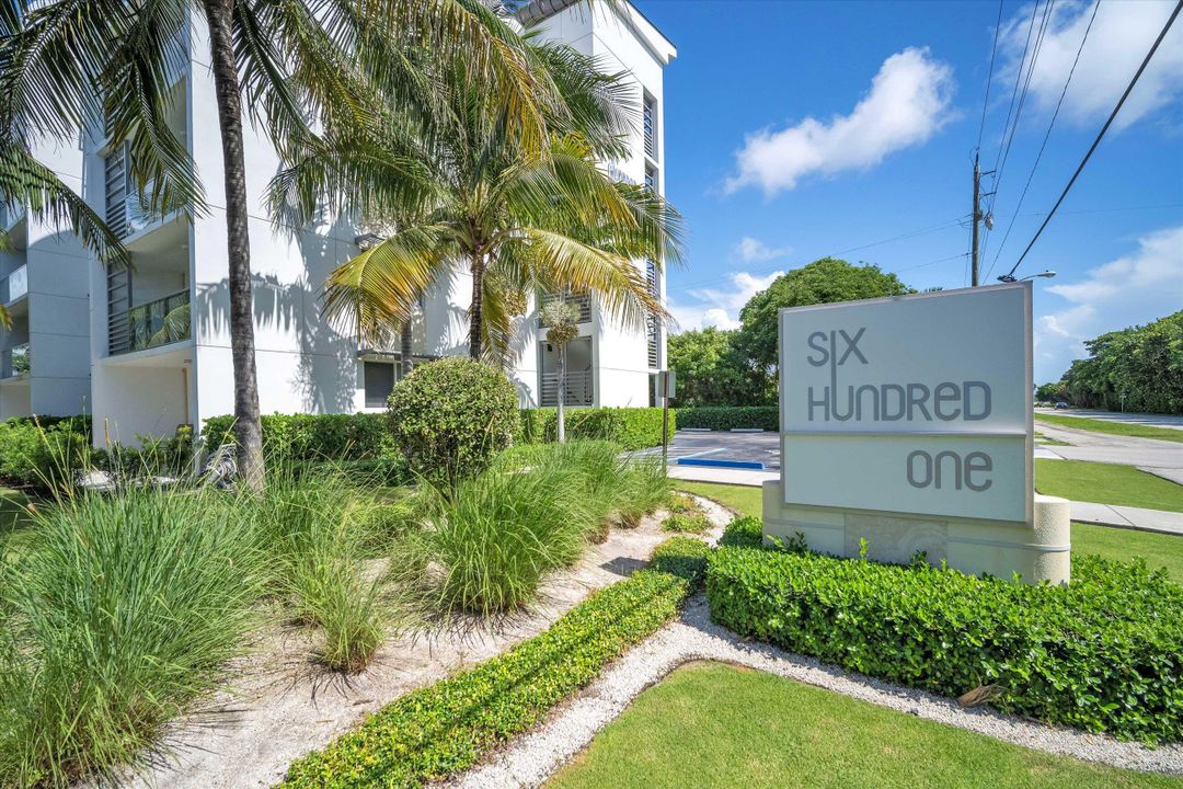 For Rent: $8,500 (2 beds, 2 baths, 1100 Square Feet)