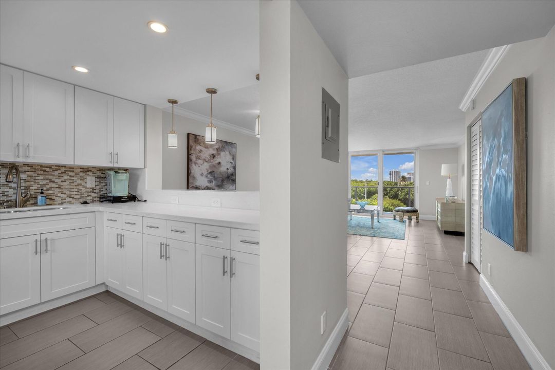 For Rent: $8,500 (2 beds, 2 baths, 1100 Square Feet)