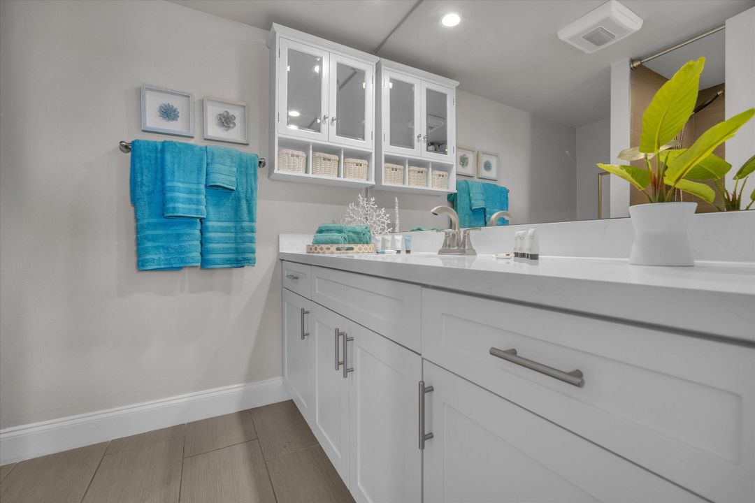 For Rent: $8,500 (2 beds, 2 baths, 1100 Square Feet)