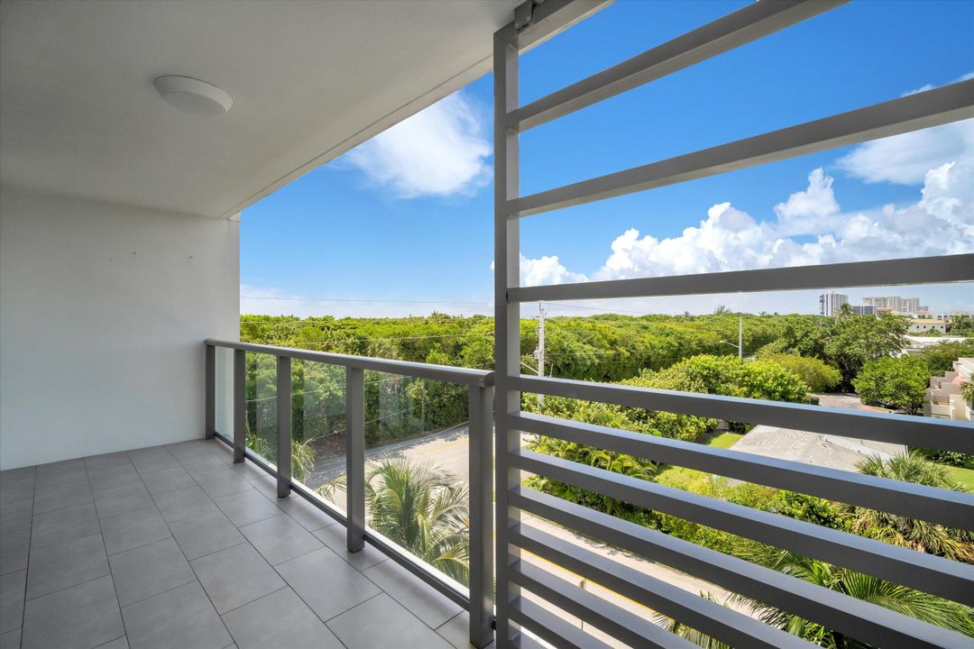 For Rent: $8,500 (2 beds, 2 baths, 1100 Square Feet)