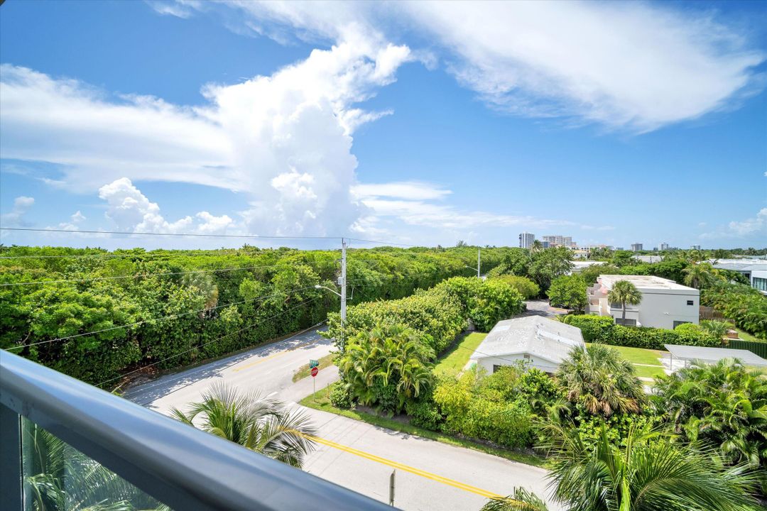 For Rent: $8,500 (2 beds, 2 baths, 1100 Square Feet)