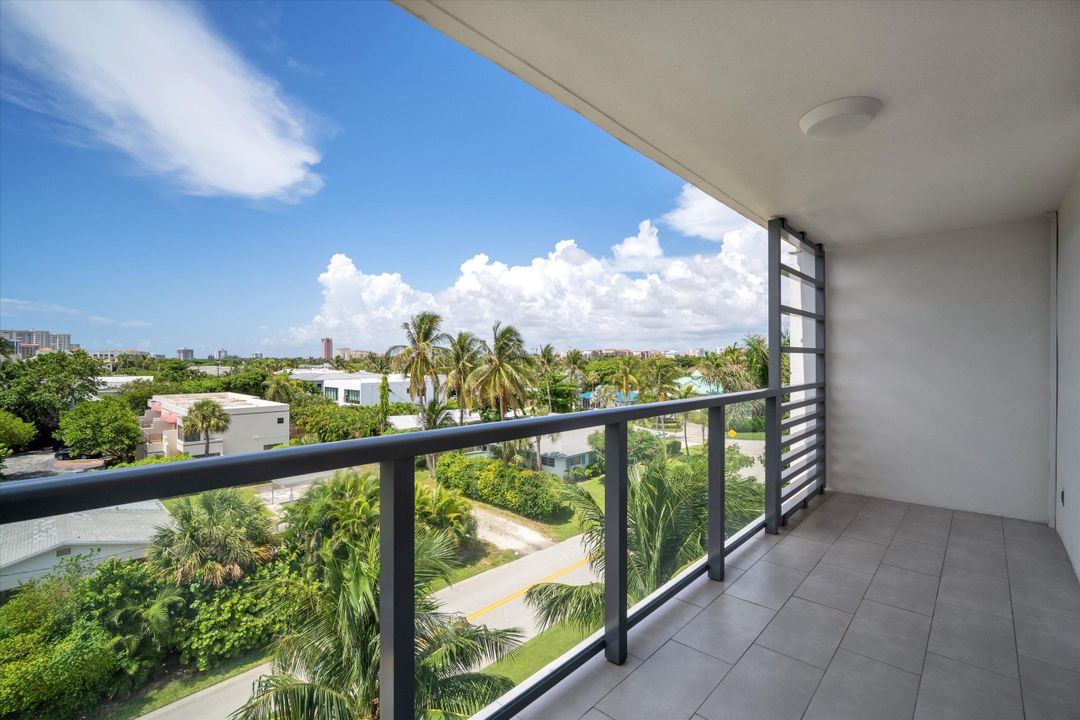 For Rent: $8,500 (2 beds, 2 baths, 1100 Square Feet)