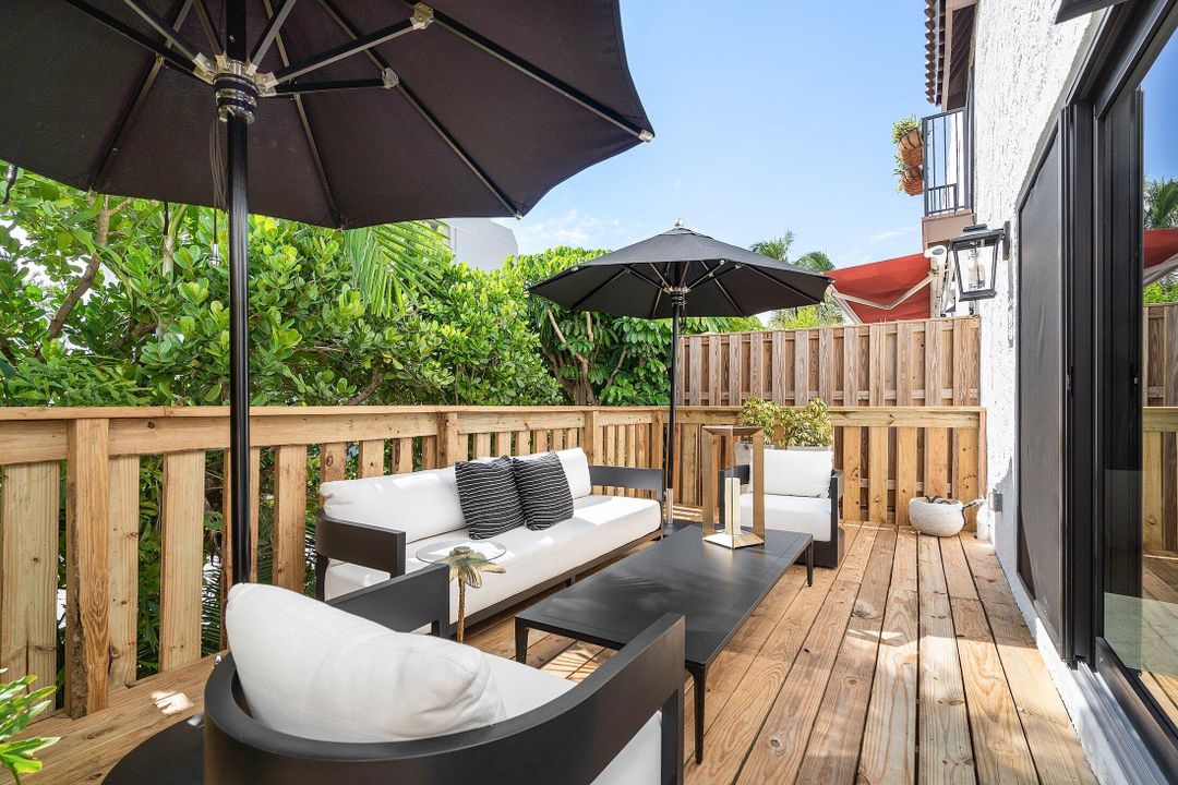 待售: $1,370,000 (2 贝兹, 2 浴室, 1292 平方英尺)