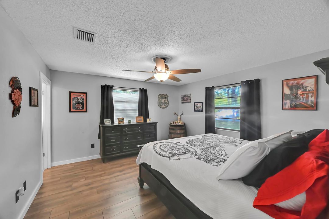 Active With Contract: $340,000 (3 beds, 2 baths, 1533 Square Feet)