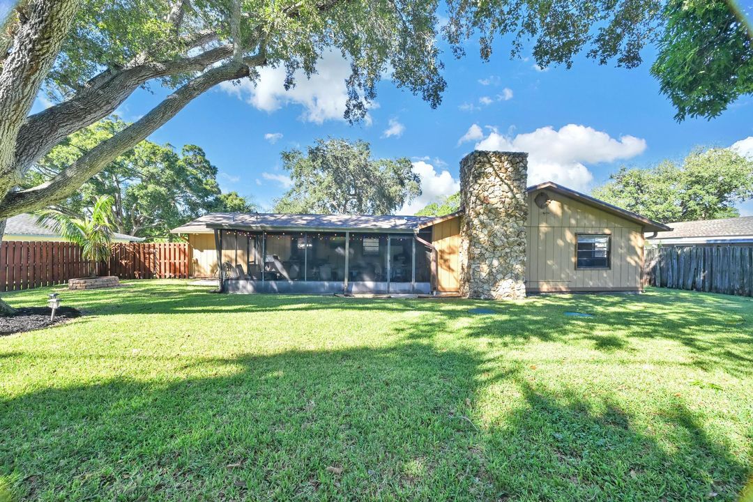 Active With Contract: $340,000 (3 beds, 2 baths, 1533 Square Feet)