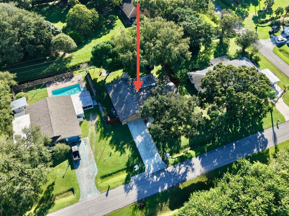 Active With Contract: $340,000 (3 beds, 2 baths, 1533 Square Feet)