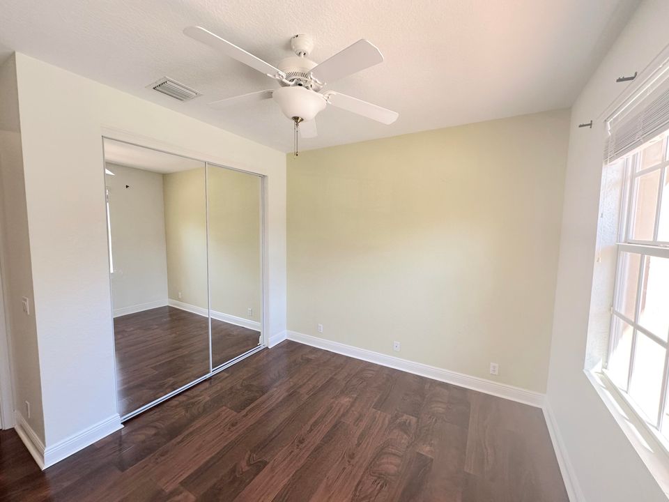 For Sale: $574,900 (3 beds, 2 baths, 2204 Square Feet)