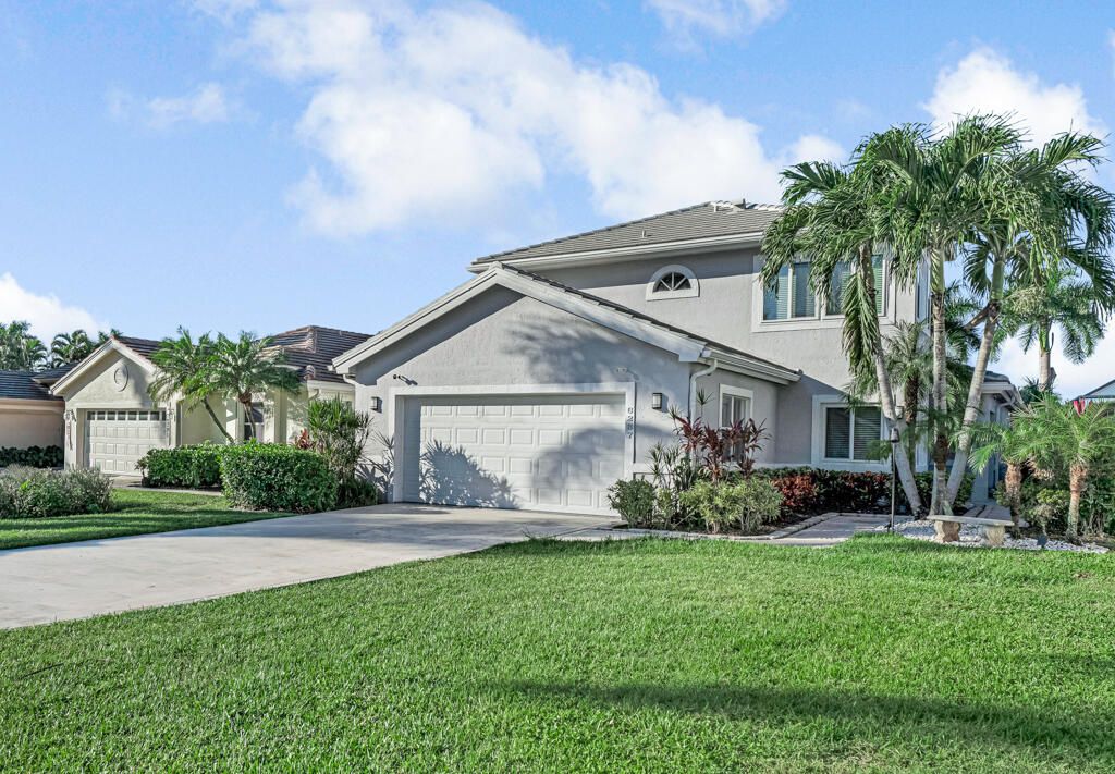 Active With Contract: $635,000 (3 beds, 2 baths, 2166 Square Feet)