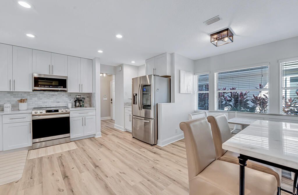 Active With Contract: $635,000 (3 beds, 2 baths, 2166 Square Feet)