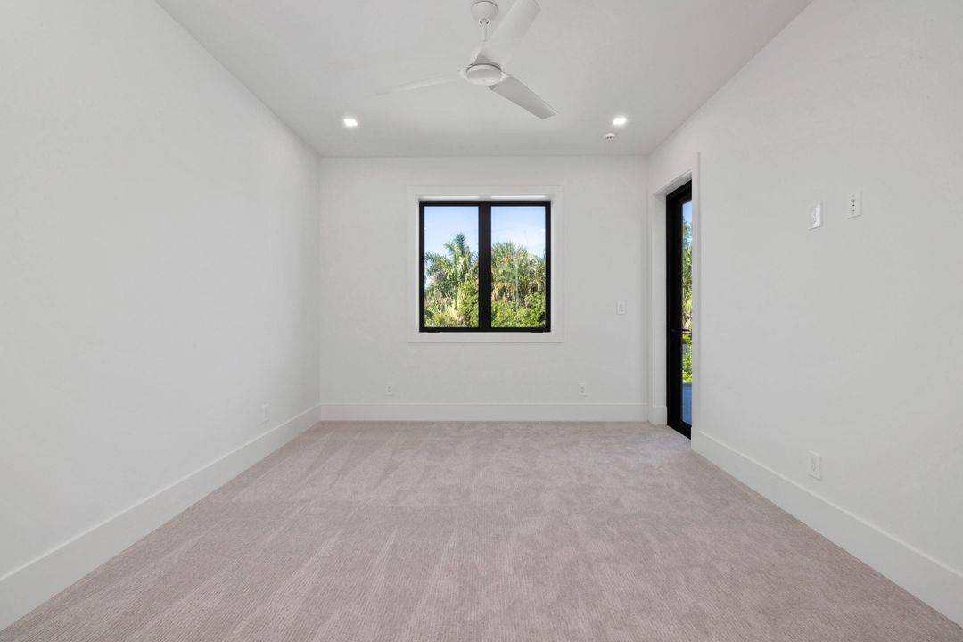 待售: $8,500,000 (5 贝兹, 4 浴室, 5437 平方英尺)