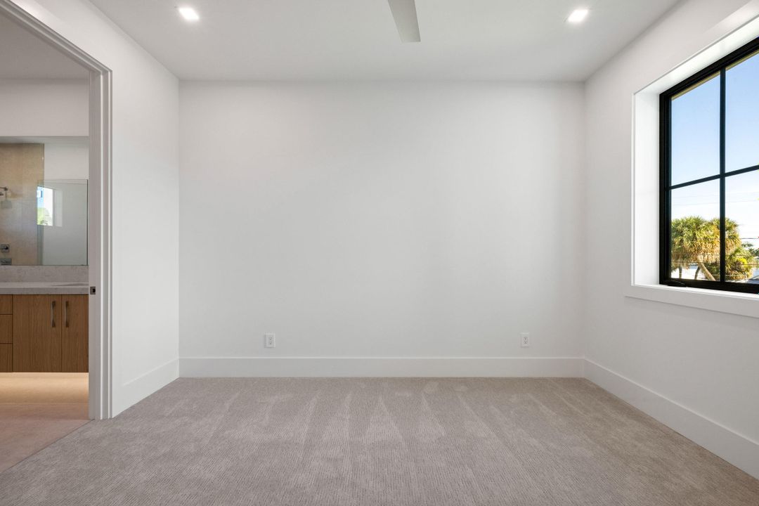 待售: $8,500,000 (5 贝兹, 4 浴室, 5437 平方英尺)