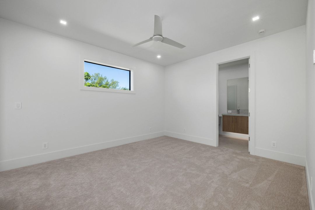 待售: $8,500,000 (5 贝兹, 4 浴室, 5437 平方英尺)