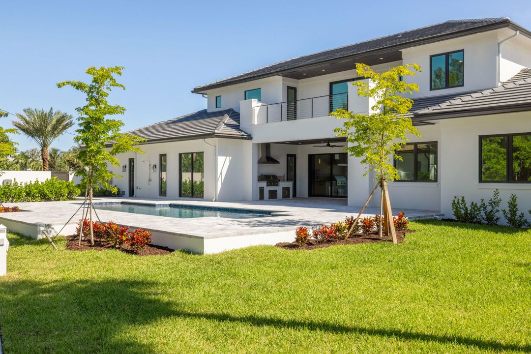 待售: $8,500,000 (5 贝兹, 4 浴室, 5437 平方英尺)