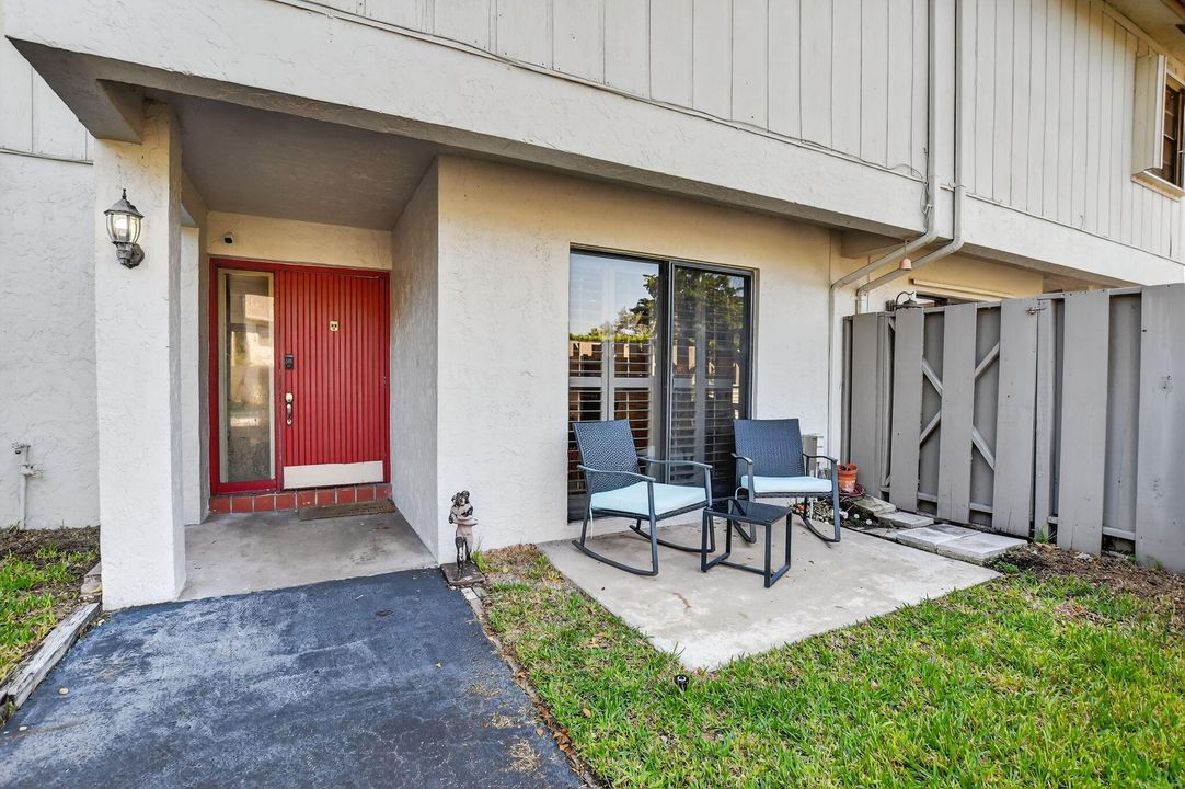 For Rent: $4,500 (4 beds, 3 baths, 2135 Square Feet)