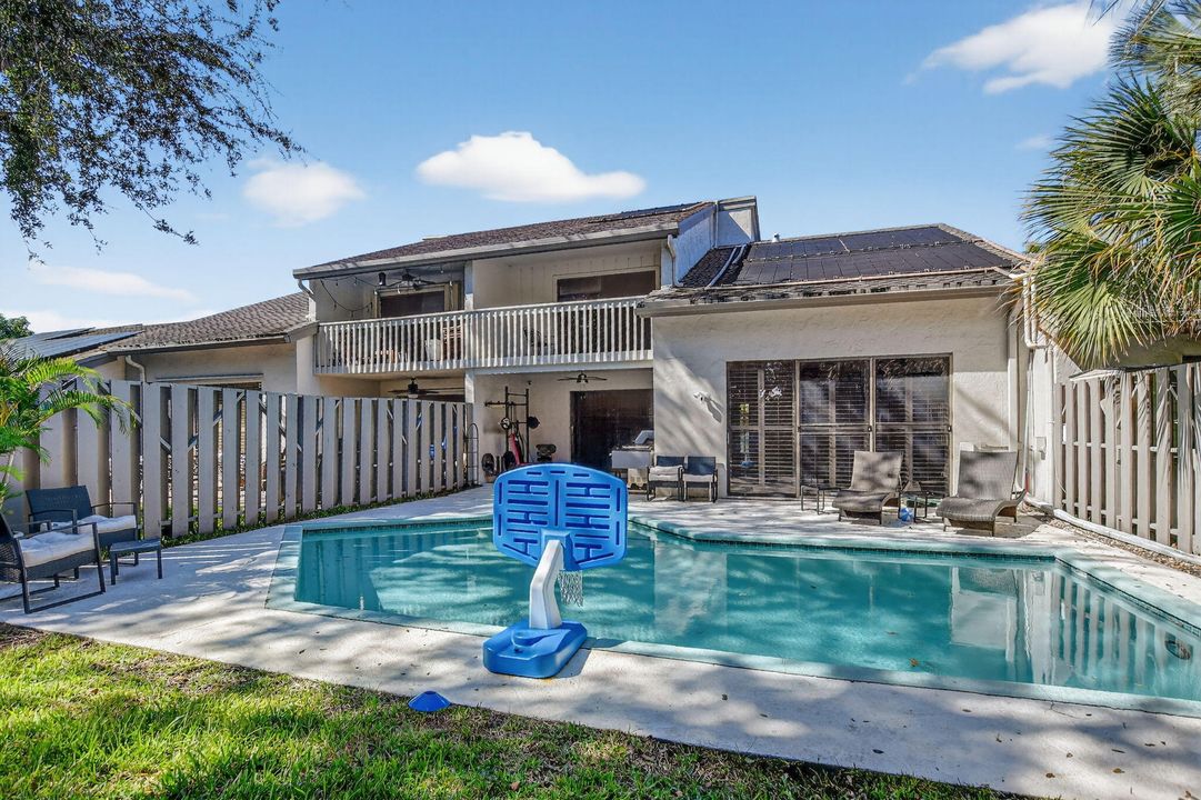 For Rent: $4,500 (4 beds, 3 baths, 2135 Square Feet)