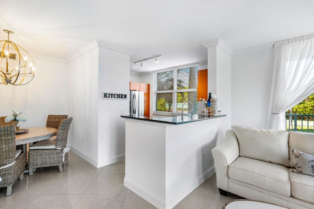 На продажу: $749,000 (3 спален, 2 ванн, 1646 Квадратных фут)