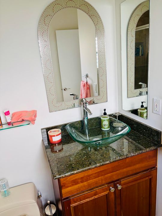 En Renta: $8,000 (2 camas, 2 baños, 2051 Pies cuadrados)