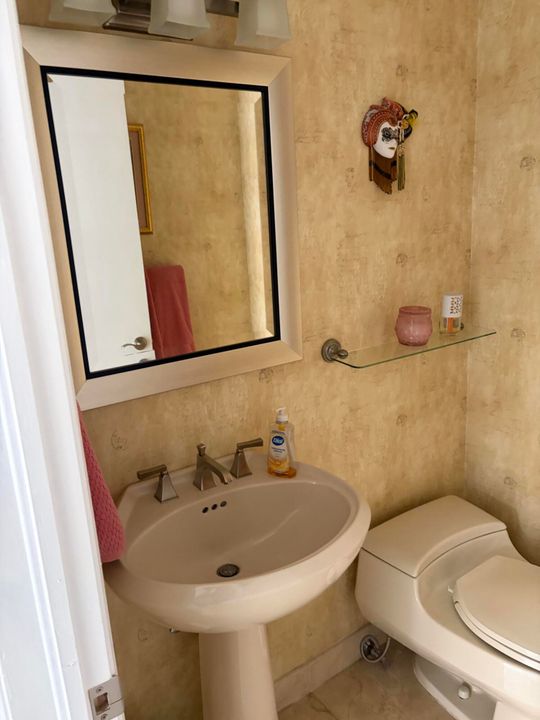 En Renta: $8,000 (2 camas, 2 baños, 2051 Pies cuadrados)