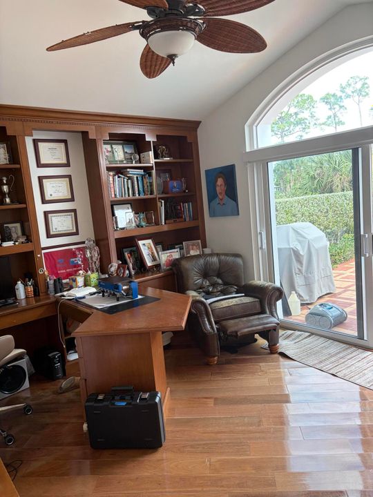 En Renta: $8,000 (2 camas, 2 baños, 2051 Pies cuadrados)