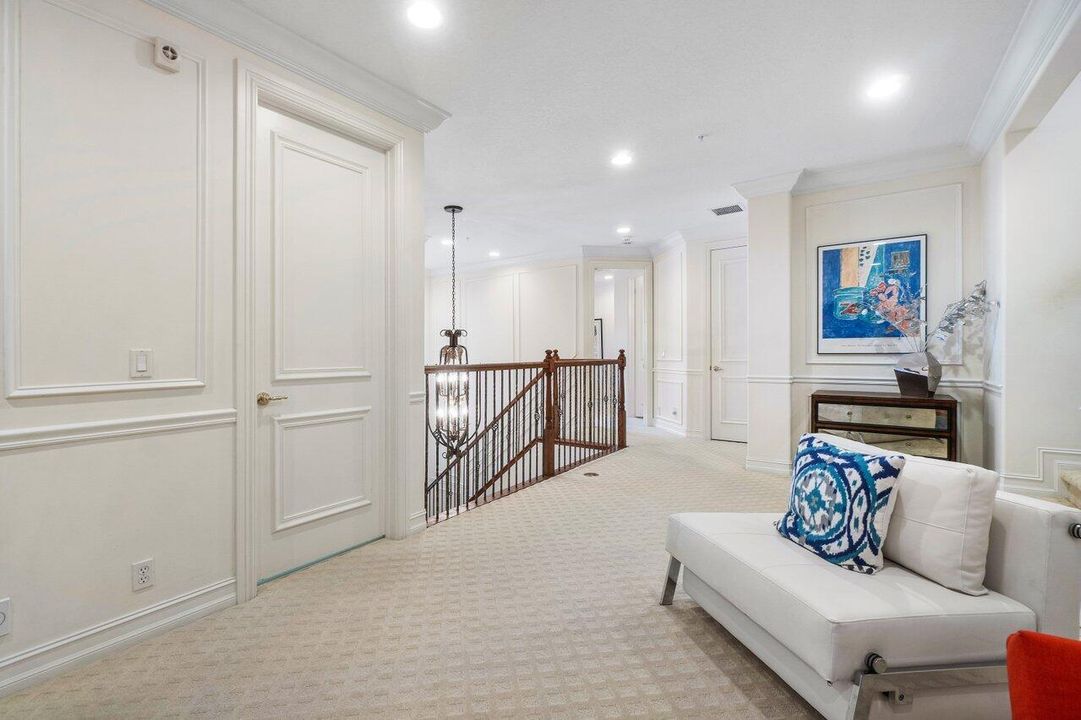 For Sale: $2,550,000 (4 beds, 4 baths, 3660 Square Feet)