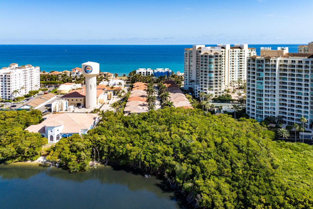 For Sale: $2,550,000 (4 beds, 4 baths, 3660 Square Feet)