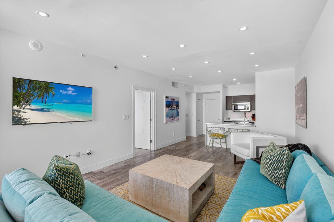 На продажу: $550,000 (1 спален, 1 ванн, 790 Квадратных фут)