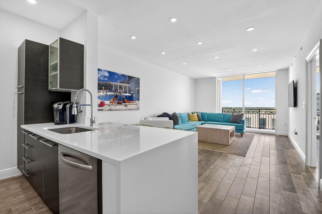 На продажу: $550,000 (1 спален, 1 ванн, 790 Квадратных фут)