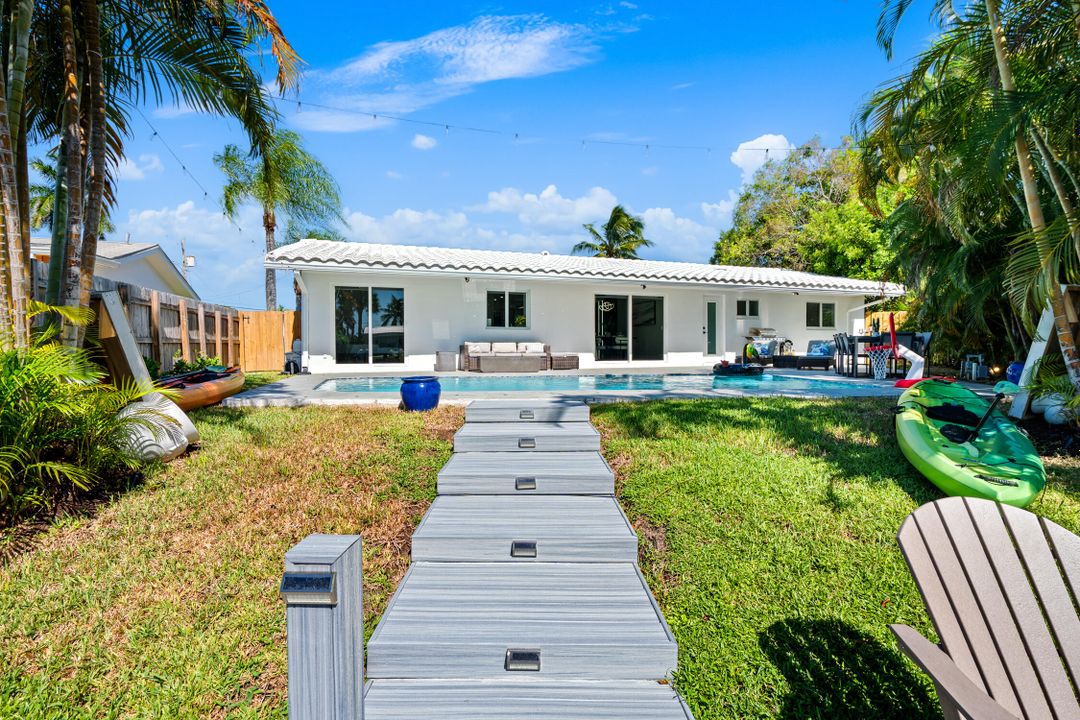 Active With Contract: $1,089,999 (4 beds, 2 baths, 1502 Square Feet)