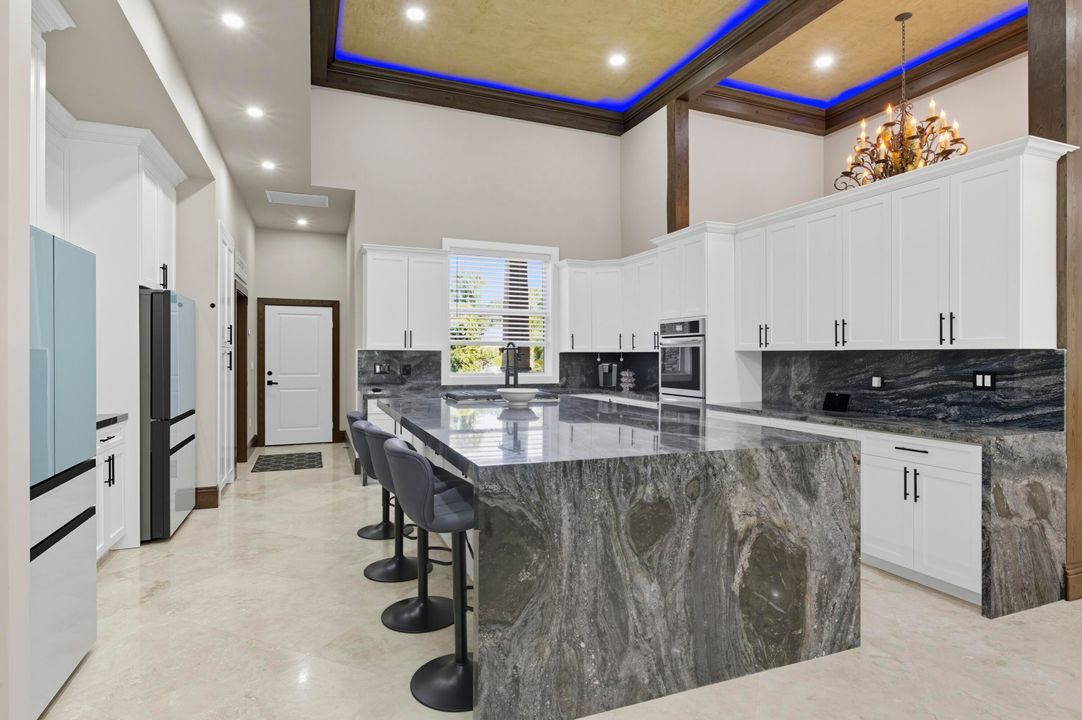 For Sale: $1,950,000 (5 beds, 4 baths, 4301 Square Feet)