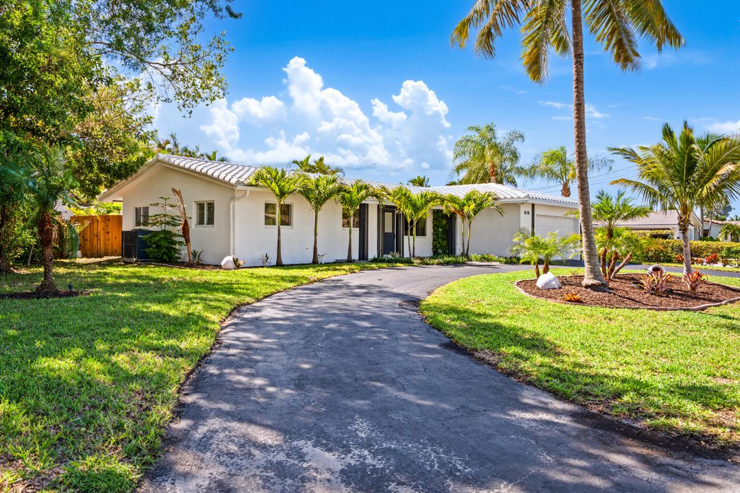 Active With Contract: $1,089,999 (4 beds, 2 baths, 1502 Square Feet)