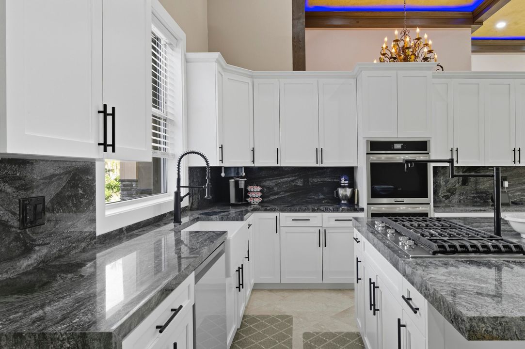 For Sale: $1,950,000 (5 beds, 4 baths, 4301 Square Feet)