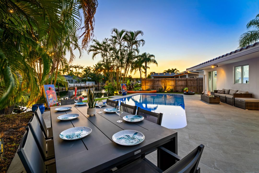 Active With Contract: $1,089,999 (4 beds, 2 baths, 1502 Square Feet)