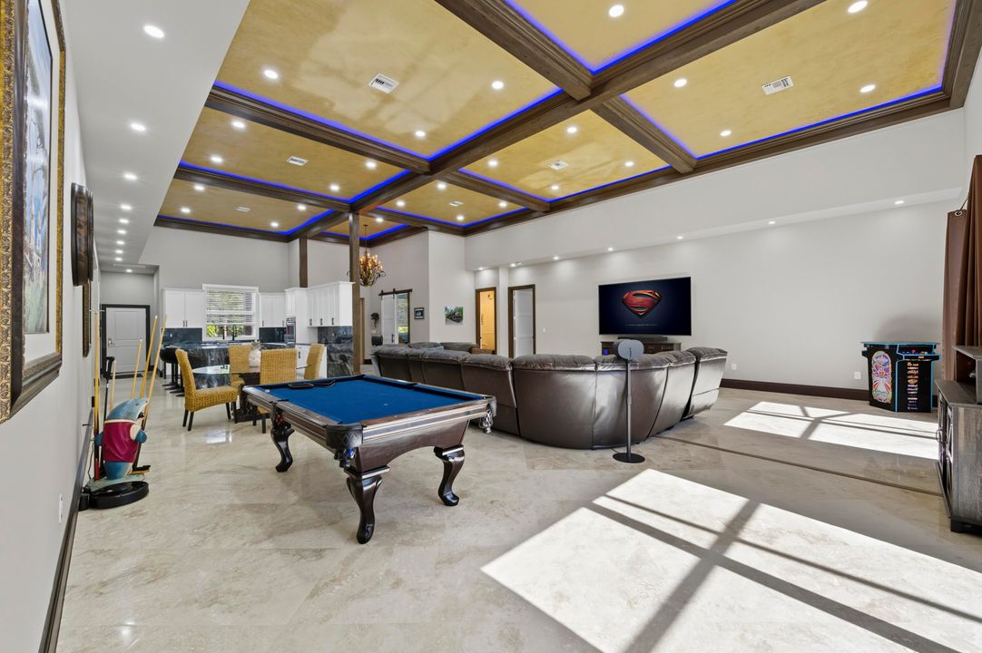 For Sale: $1,950,000 (5 beds, 4 baths, 4301 Square Feet)