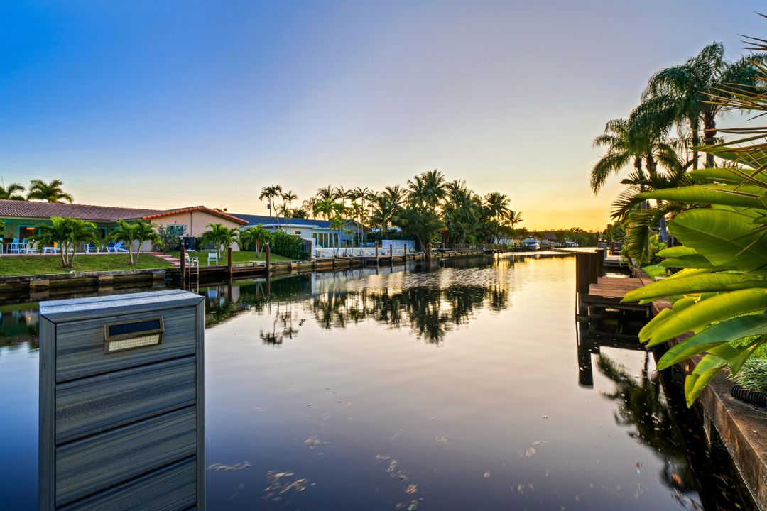 Active With Contract: $1,089,999 (4 beds, 2 baths, 1502 Square Feet)