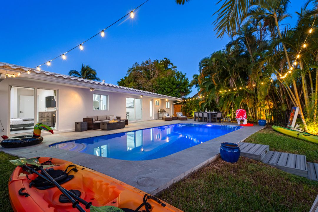 Active With Contract: $1,089,999 (4 beds, 2 baths, 1502 Square Feet)