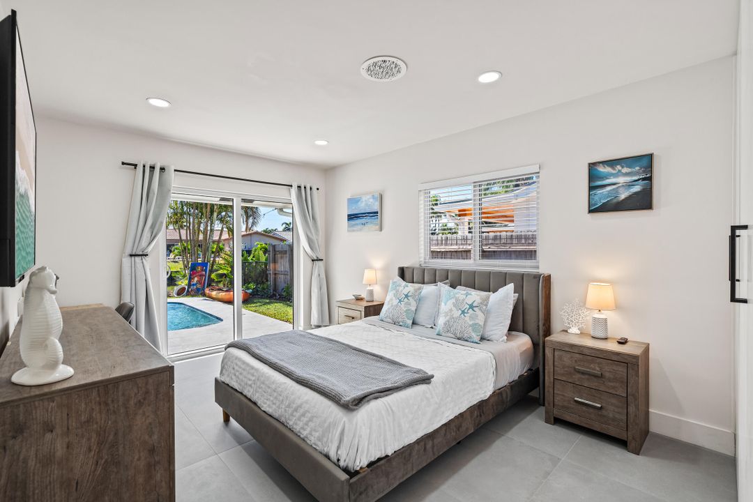 Active With Contract: $1,089,999 (4 beds, 2 baths, 1502 Square Feet)