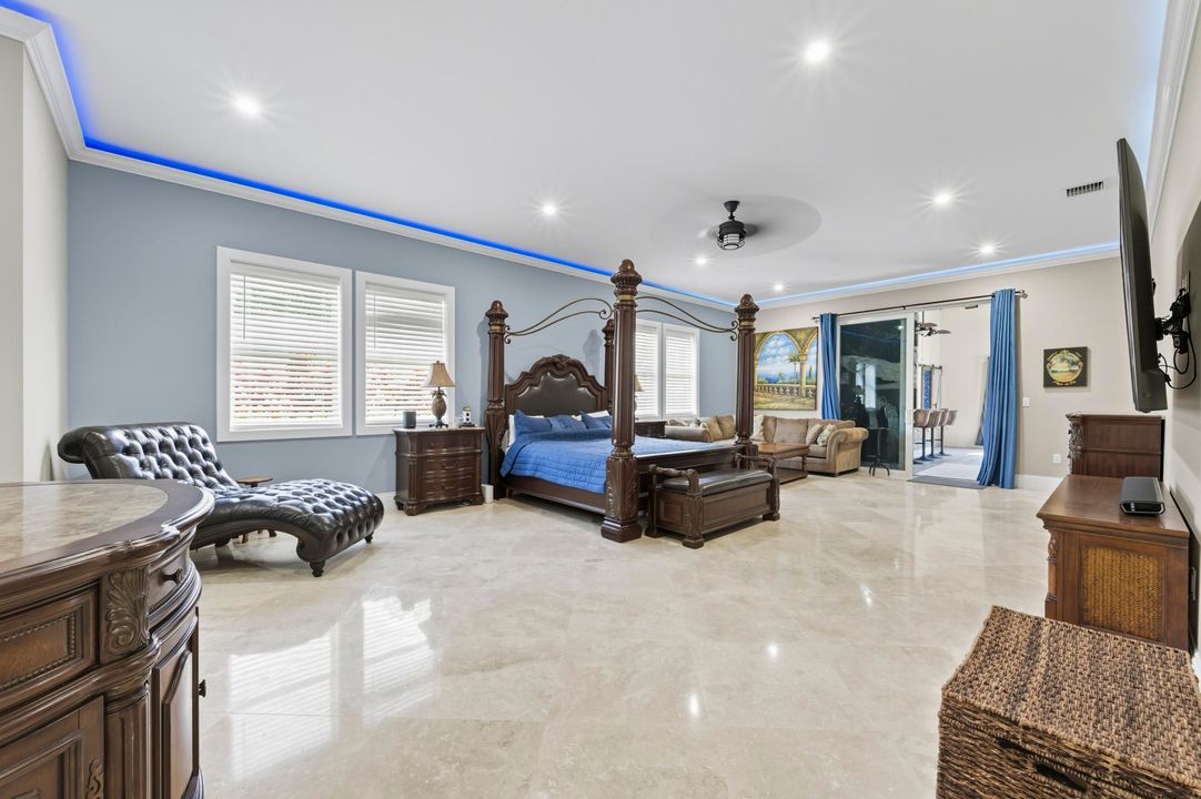 For Sale: $1,950,000 (5 beds, 4 baths, 4301 Square Feet)