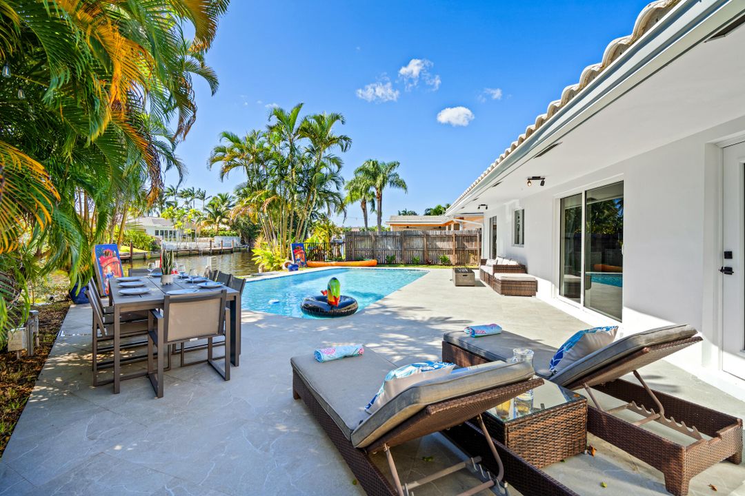 Active With Contract: $1,089,999 (4 beds, 2 baths, 1502 Square Feet)