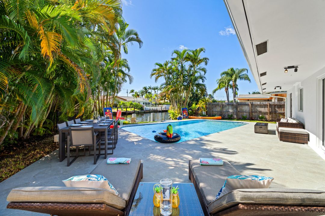 Active With Contract: $1,089,999 (4 beds, 2 baths, 1502 Square Feet)