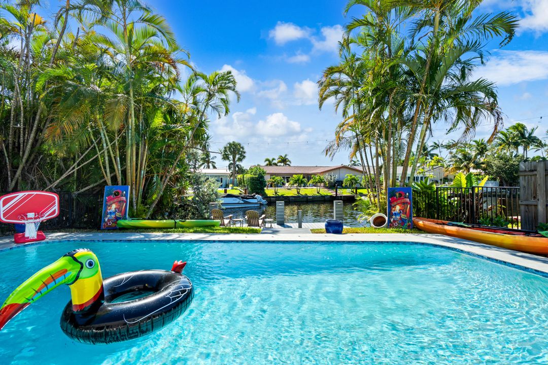 Active With Contract: $1,089,999 (4 beds, 2 baths, 1502 Square Feet)