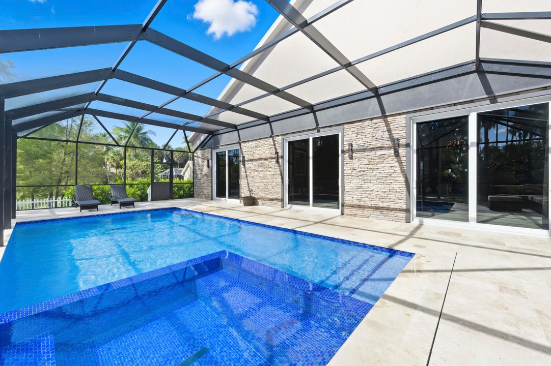 For Sale: $1,950,000 (5 beds, 4 baths, 4301 Square Feet)