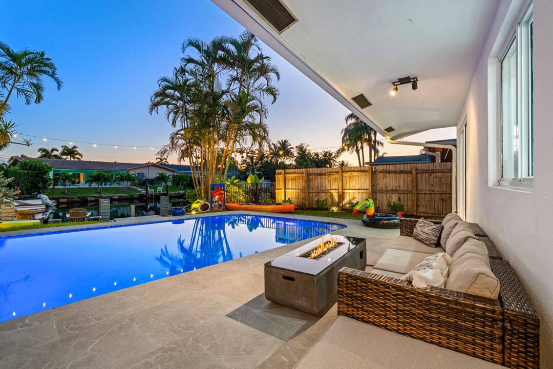 Active With Contract: $1,089,999 (4 beds, 2 baths, 1502 Square Feet)